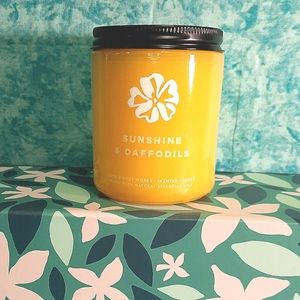 Bath and Body Works single wick Sunshine and Daffodils! 🌞🌼